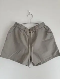 ショートパンツ　カーキ　ベージュ　Lサイズ