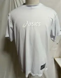 asics ホワイト シャツ ロゴ入り