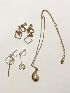 Item thumbnail for item 4522ed23-4c60-4622-b772-5434335f4802