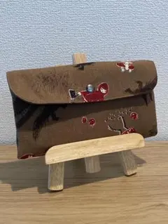 ハンドメイド　miyako kawaguchi 通帳ケース　赤ずきんちゃん
