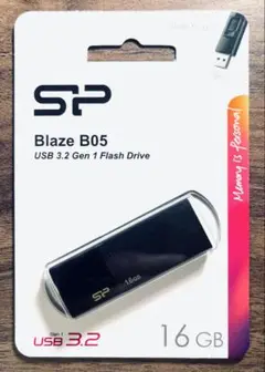 USBメモリー 16GB シリコンパワー USB3.0 スライド式(黒)