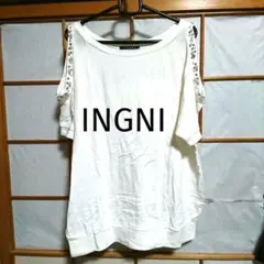 美品 INGNI イング　トップス　肩開きトップス