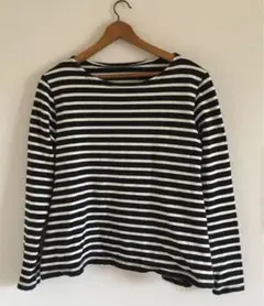 Aラインが可愛いボーダーカットソー