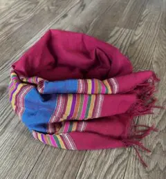 ラオス　手織り手染めのスカーフ　ハンドメイド　エスニック