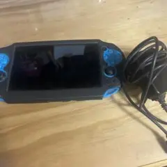 PS Vita 本体 ブラック・ブルー 充電ケーブル付き ジャンク品