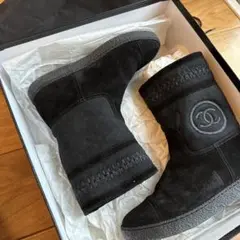 CHANELムートンブーツ