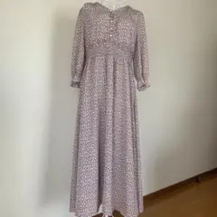 しまむら　小花柄ロングワンピース マキシ　ピンクベージュ　L 七分袖