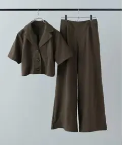 半袖シャツ＆ワイドパンツ セットアップ