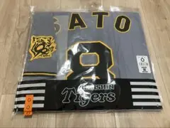 阪神タイガース　佐藤選手　レプリカユニフォーム　ビジター　Oサイズ