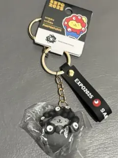 万博会場　EXPO2025 ミャクミャク モノクロキーホルダー　ポムポムプリン