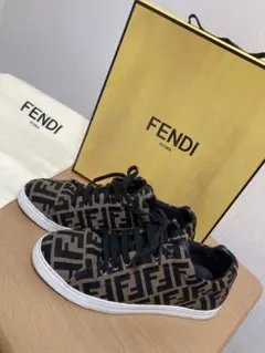 FENDI ロゴパターン スニーカー