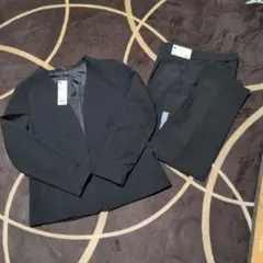 GU ノーカラージャケット パンツ　スーツ