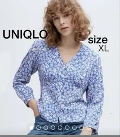 UNIQLO ユニクロ　プリントVネックブラウス