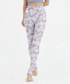 美品♡ジュリエ julier ペールフラワープリントレギンス