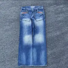 Item thumbnail for item 6ad83ca3-e040-40d3-8c36-147e5a39143c