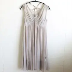 INDIVI ノースリーブ　ワンピースドレス　ペチコート付　薄ベージュ【美品】
