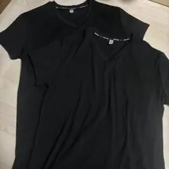 ブラック　Tシャツ　Ｖネック　HOMEBABY