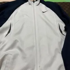 NIKE ジャージ　L