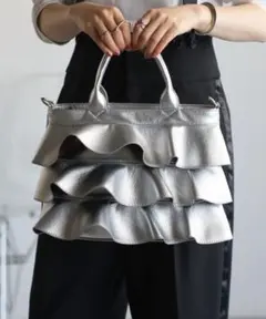 【2024SS】GUSCIO PUレザーフリルトートバッグ ショルダー付き
