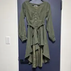 新品タグ付き　長袖ブラウス
