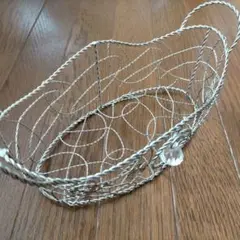 ワイヤーバスケット かご 雪の結晶 デザイン 23×11×10cm