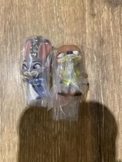 ディズニーキャラクターなかよしペアスイング　ガチャ　ニック　ジュディ　ズートピア