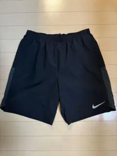 Nike ブラック ショートパンツ　ナイキ