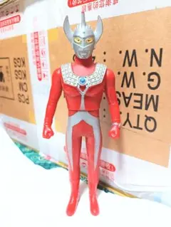 2000年 ウルトラマンタロウ　ソフビ　フィギュア　462
