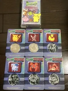 【匿名配送】ポケモンメタルコイン92枚　パスフォルダー17個　まとめ売り ☆ポケモンメタルコイン☆パスフォルダーNo.8 - メルカリ