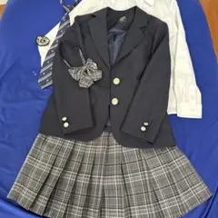 限定値下げ　lovetoxic 150cm 卒服