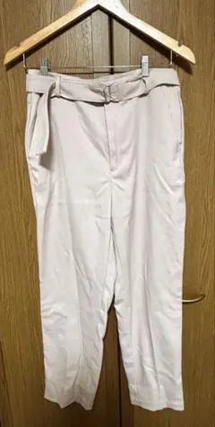 【未使用】GU テーパードパンツ