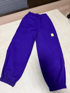 紫色カーゴパンツ サイズ150cm