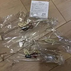 サルート　ランジェリーハンガー