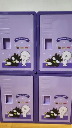 サンリオキャラクターズ　お菓子ロッカー　バッドばつ丸