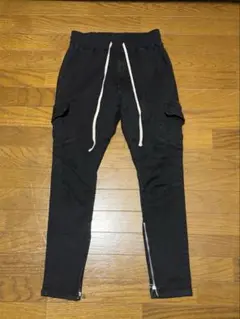 Danke schon. ダンケシェーン　ジョガーパンツ