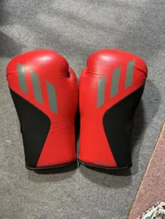 adidas ボクシンググローブ レッド/ブラック