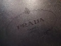 PRADA BOOK 　703ページ