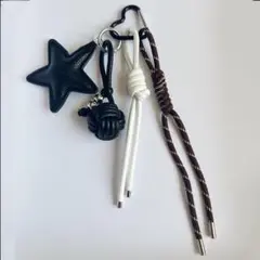 じゃらじゃらキーホルダー バッグチャーム キーチャーム パラコード 星 黒
