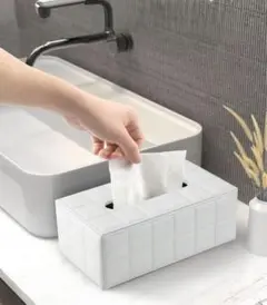 新品未使用　ティッシュボックス　ティッシュケース　ホワイト　　フランフラン