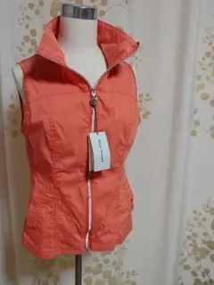半額以下❗ヒールクリーク　ベスト　新品