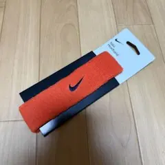 新品　NIKE ナイキ スポーツアクセサリー スウッシュ ヘッドバンド オレンジ
