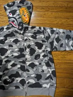 APE BAPE KAWS Pharrell Camo シャークパーカー　NFS APE BAPE KAWS Pharrell Camo シャークパーカー NFS（BAPE x