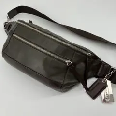 【良品✨】コーチ ボディバッグ ショルダー 斜め掛け レザー カーキ 70785 2025年最新】COACH コーチ 70785の人気アイテム - メルカリ
