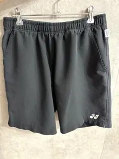 YONEX ブラックショートパンツ ポケット付き