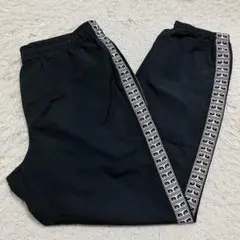 《美品希少ビッグシルエット早い者勝ち》オベイobeyナイロンパンツサイドライン