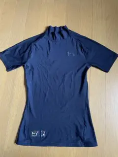 Under Armour ネイビー アンダーシャツ S