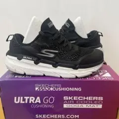 SKECHERS ULTRA GO ブラック スニーカー