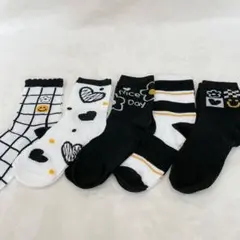 ◎５足セット 花柄 スマイル 可愛い 韓国風 チェック ボーダー ブラック