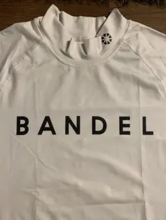 BANDELハイネック 長袖シャツ ホワイト Lサイズ