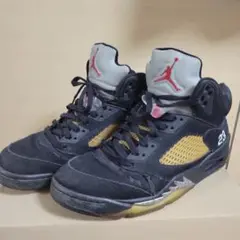 Air Jordan 5 ブラック/ゴールド
